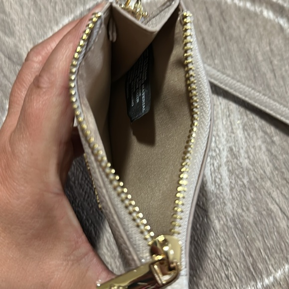 Nanette Lepore Tutti Wristlet Organizer - Picture 3 of 3